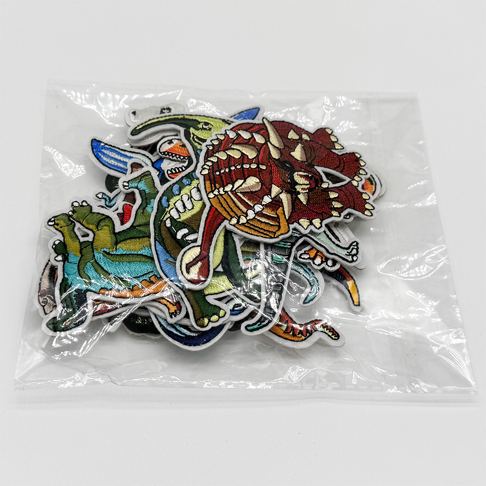 恐竜ワッペン 14_15個入り/セット
