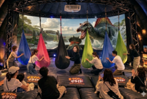 親子で楽しむ没入型恐竜アトラクション「せかわんザライド」